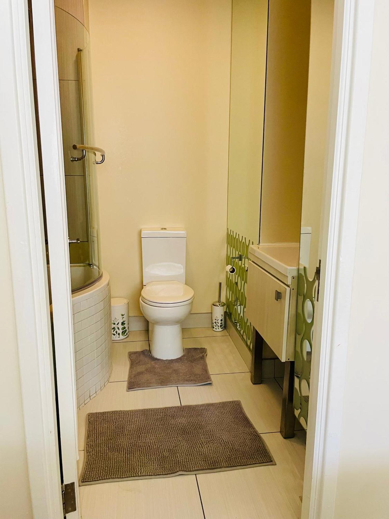 2 Bedroom 2 Bathroom In Sandton Appartement Johannesburg