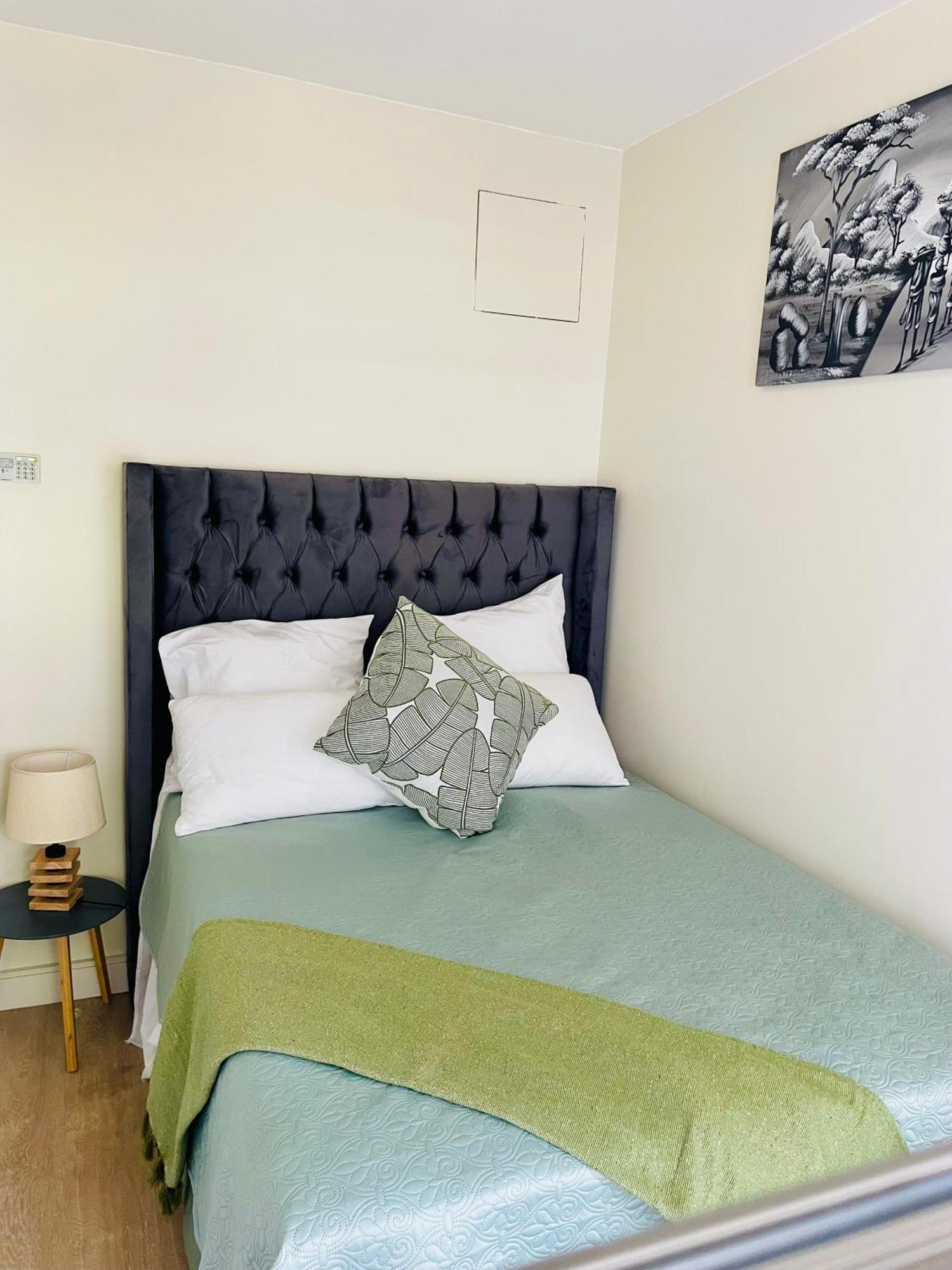 Appartement 2 Bedroom 2 Bathroom In Sandton Johannesburg